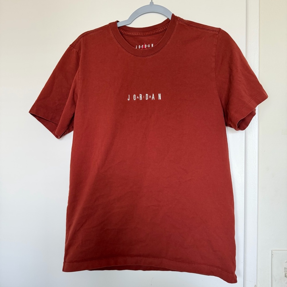 Jordan Men's Red T-Shirt size M